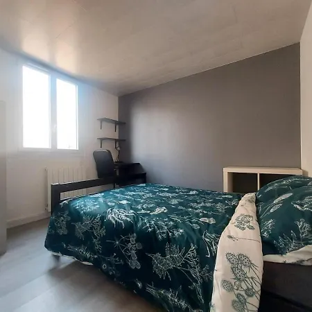 5 Bedrooms With A 50m Terrace * Cergy